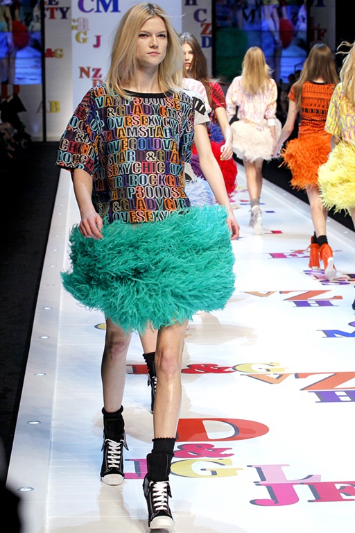 Wearable Trends D&G ReadyToWear Fall 2011 Runway Photos, Milan